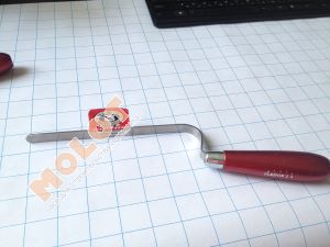 Кельма для швов 8 мм, ручка дерево (025108)